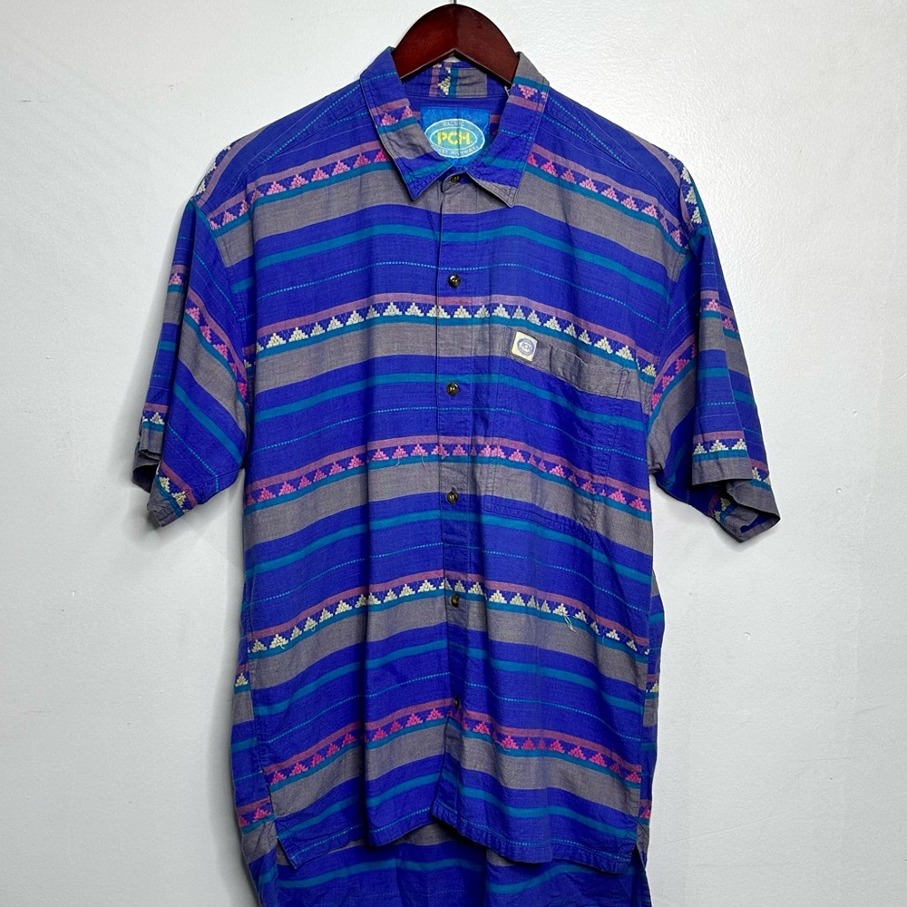 Mens Pacific Coast Purple Aztec size large short sleeved button up‎